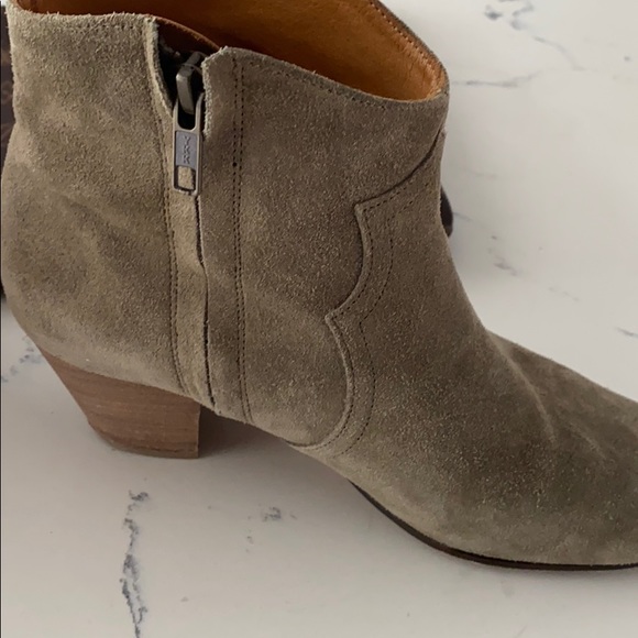 Making room - Picture 7 of 8